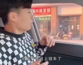 小姐姐这波操作看懵了,网友直呼看懵了！